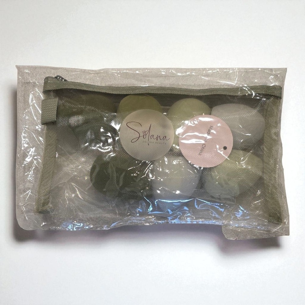 Lot Of 7 Make Up Sponges In Zippered Pouch